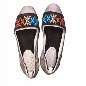 Latigo by Anthropologie 6M tan embroidered flats